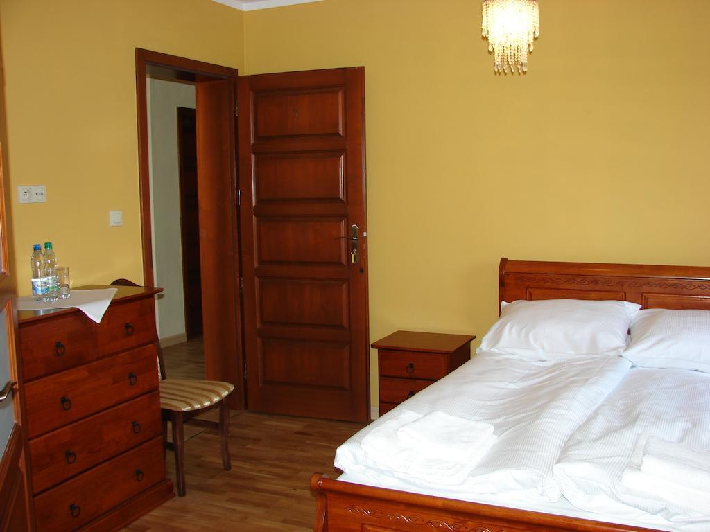 Hotel Gosc W Dom Zbąszynek Zimmer foto
